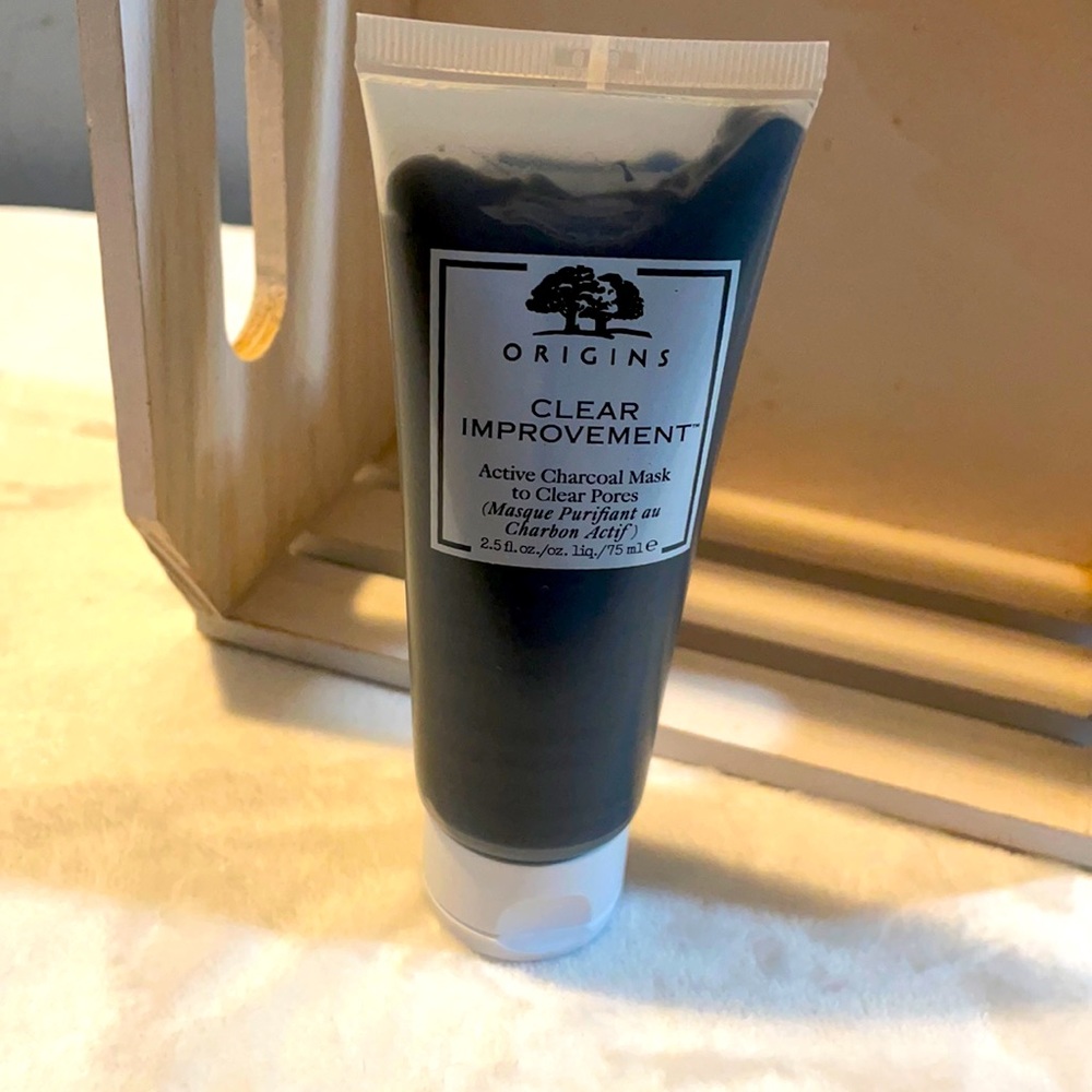 Travel friendly size Active Charcoal Mask!👍